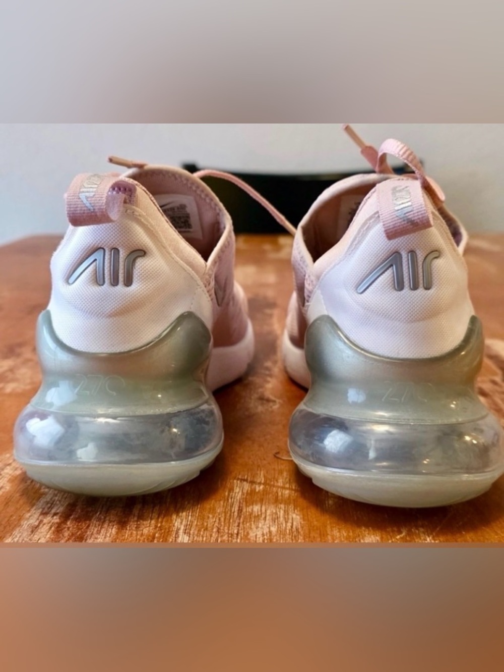 “NIKE AIR MAX V270” WOMEN’S SNEAKERS. SIZE 7    EUC - Picture 3 of 7